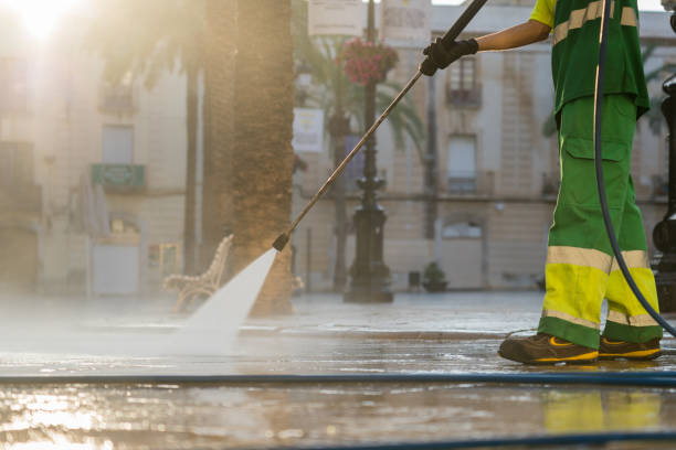 Best Gas Station Cleaning  in Minneola, FL